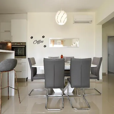 Sunshine Διαμέρισμα Τρογκίρ