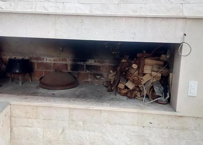 Sunshine アパート トロギール